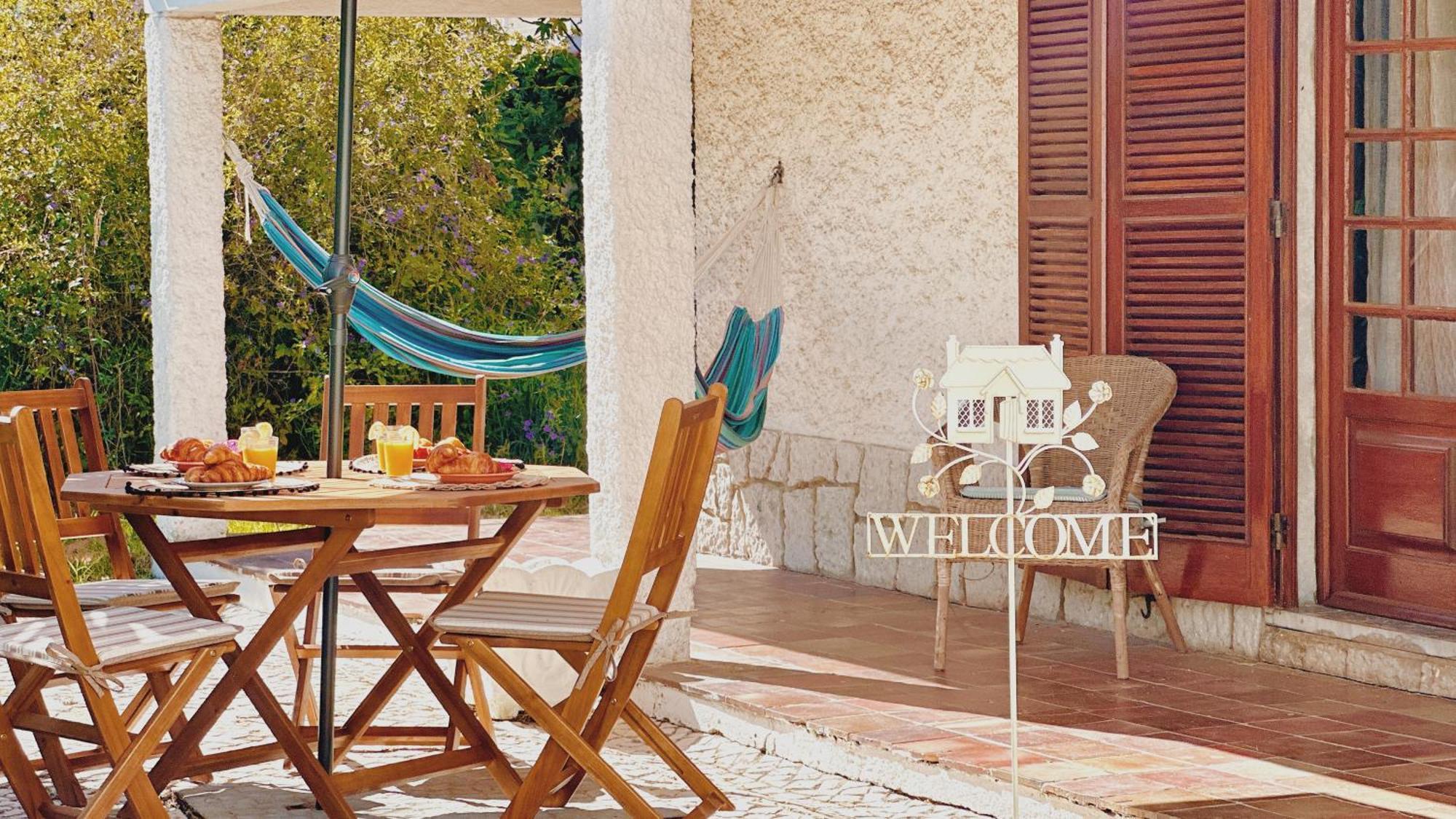 Coastal Garden Paradise Retreat- 6 Min From The Beach Charneca  Zewnętrze zdjęcie
